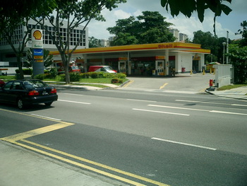 Dobner Metalldecken in Tankstellen in Singapore